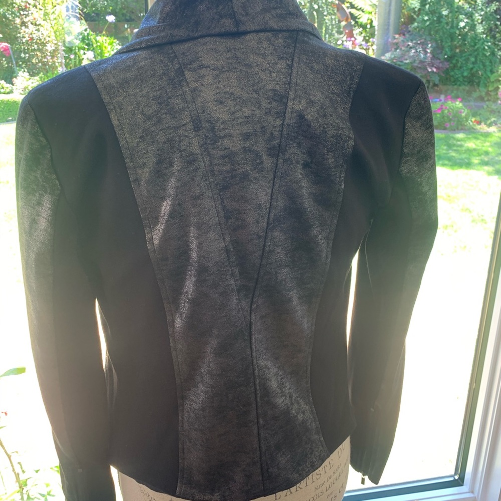 Gray jacket - Picture 3 of 4